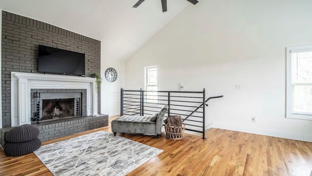 Photo of Livingroom in Capitol View