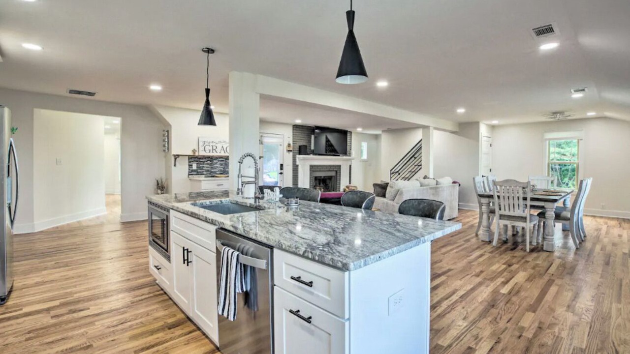 Photo of Others in Capitol View