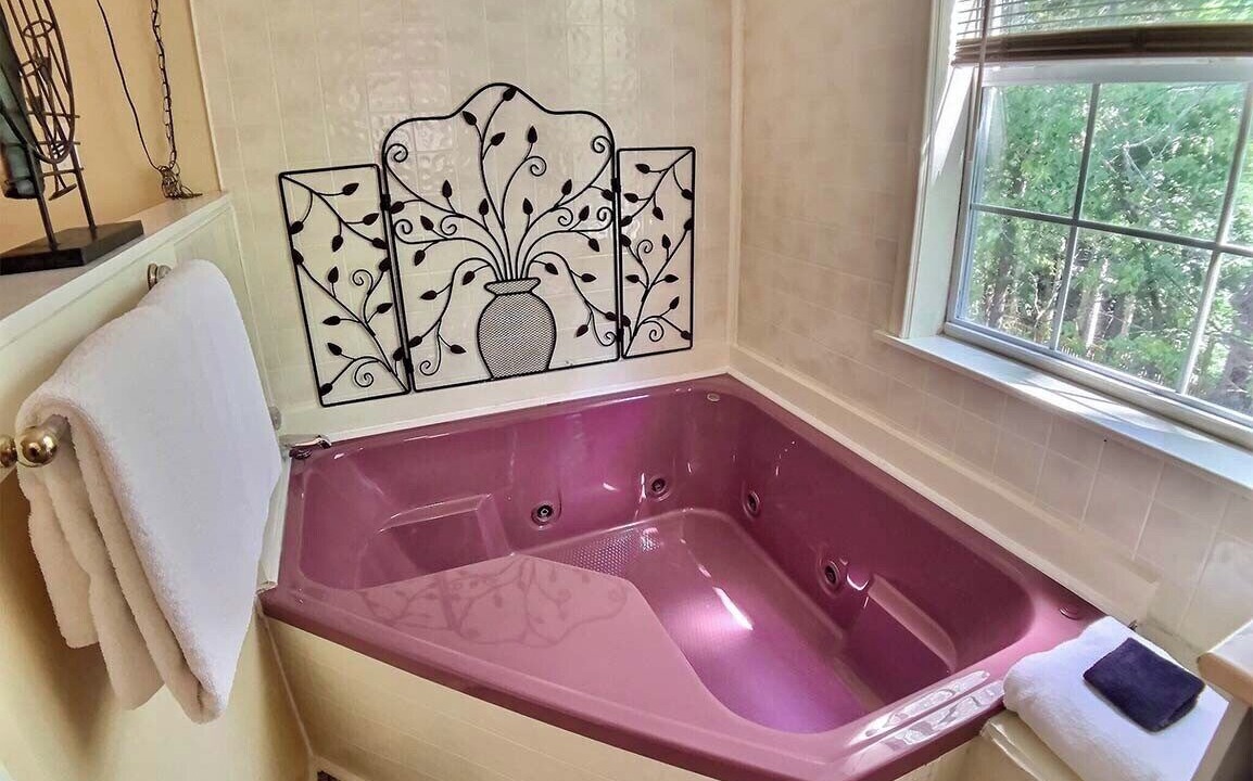 Photo of Bathroom in Eureka Springs