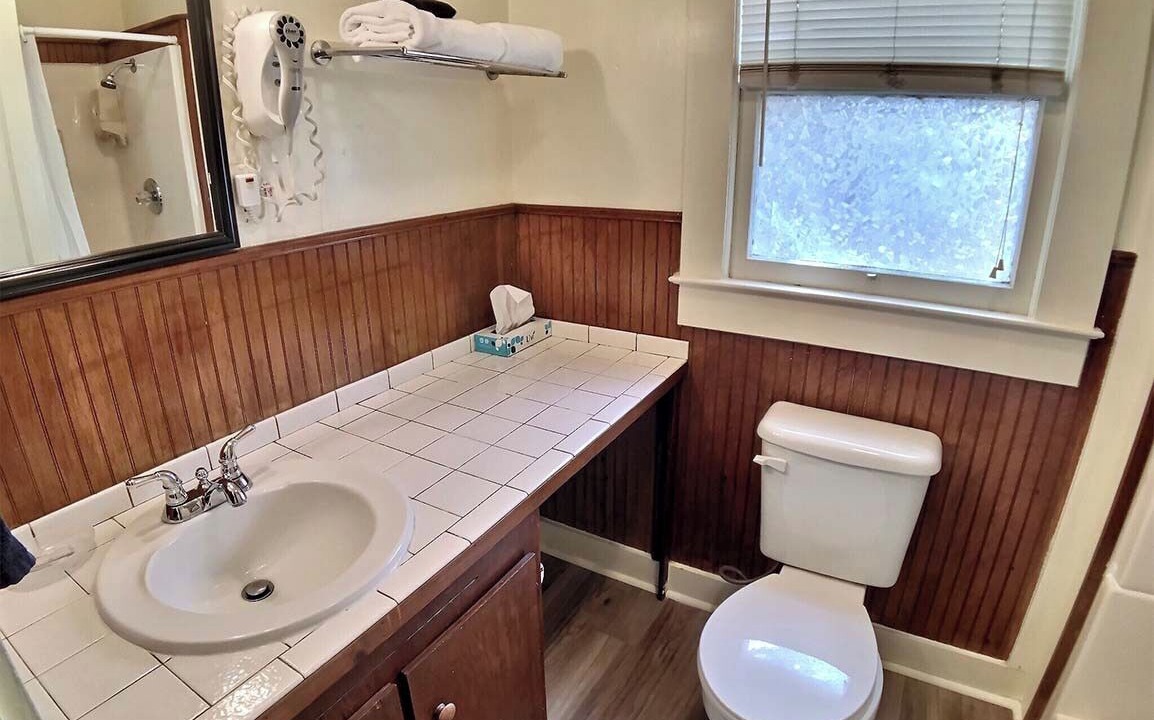 Photo of Bathroom in Eureka Springs
