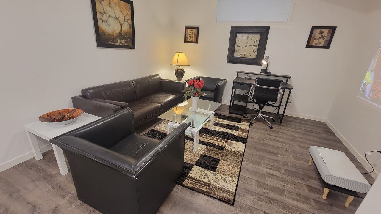 Photo of Livingroom in Arbour Lake