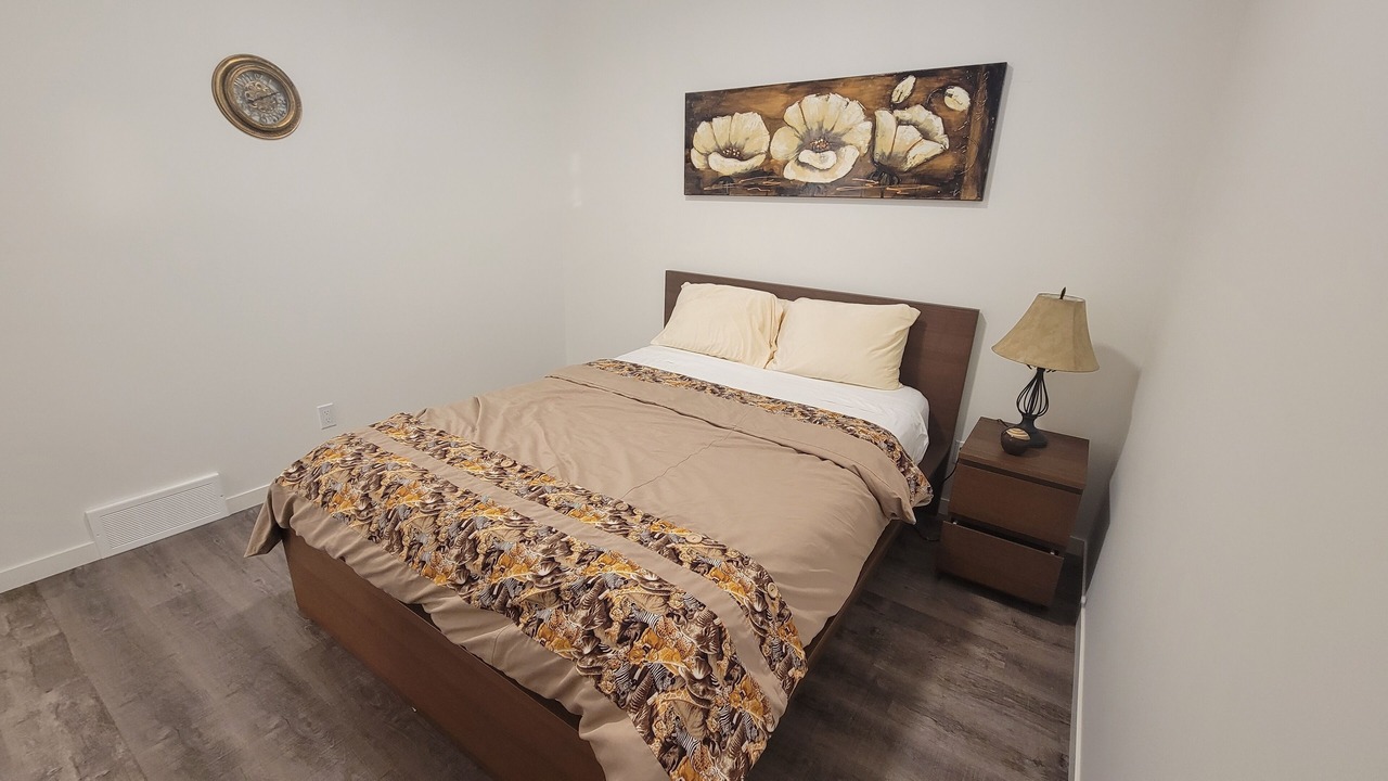 Photo of Bedroom in Arbour Lake