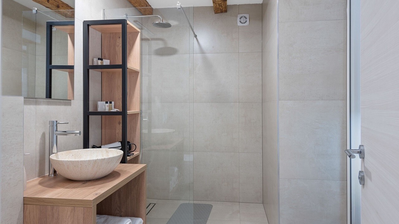 Photo of Bathroom in Bakar