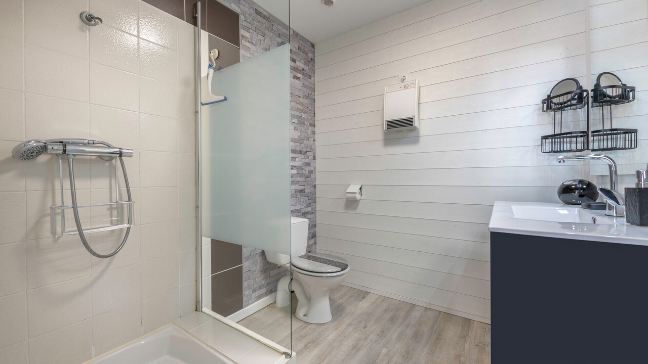 Photo of Bathroom in La Plaine-sur-Mer