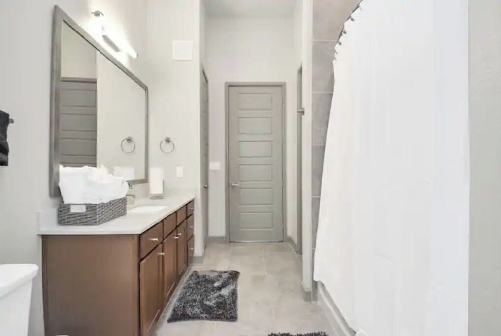 Photo of Bathroom in Central Business District