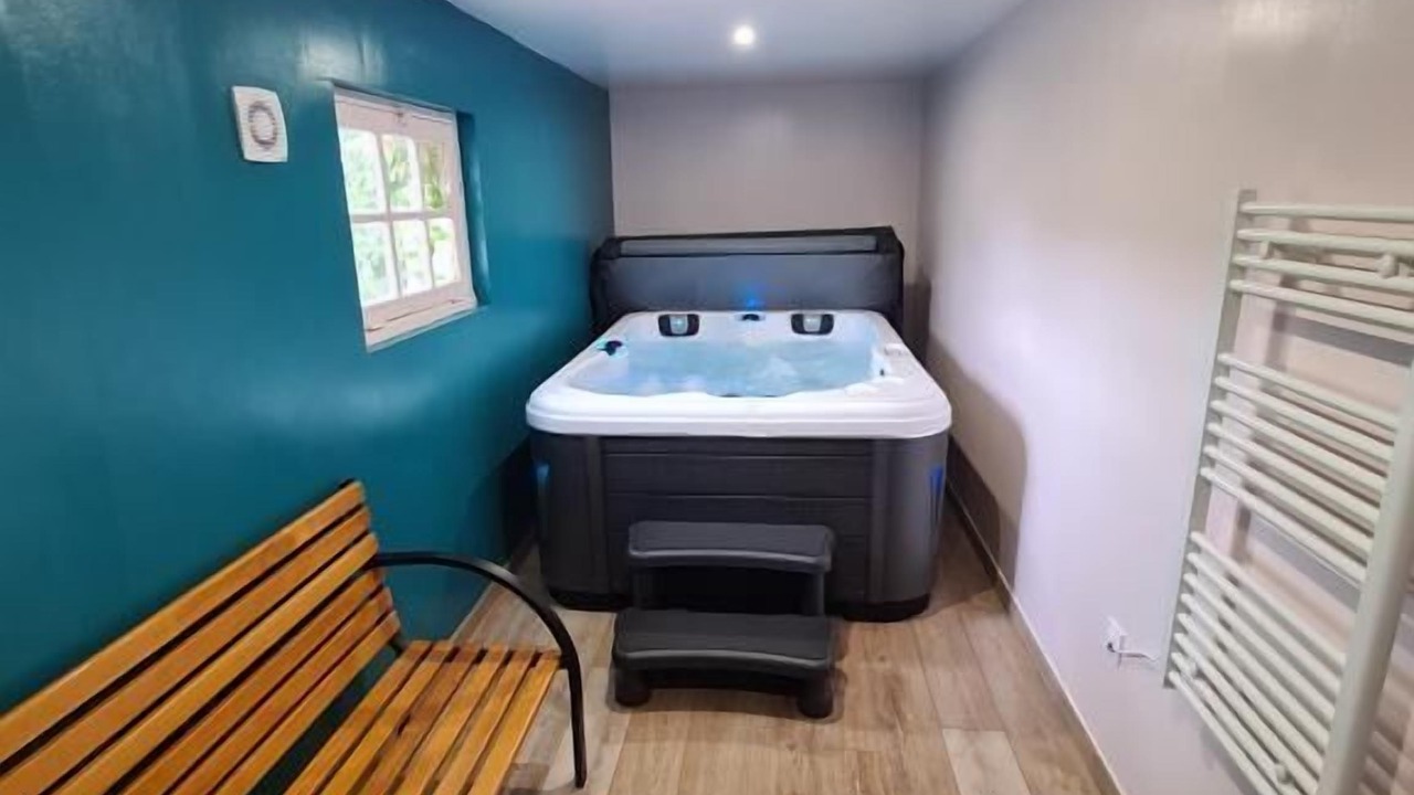 Photo of Others in Huisseau-sur-Mauves