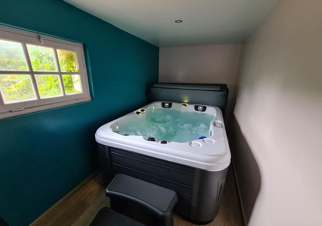 Photo of Others in Huisseau-sur-Mauves