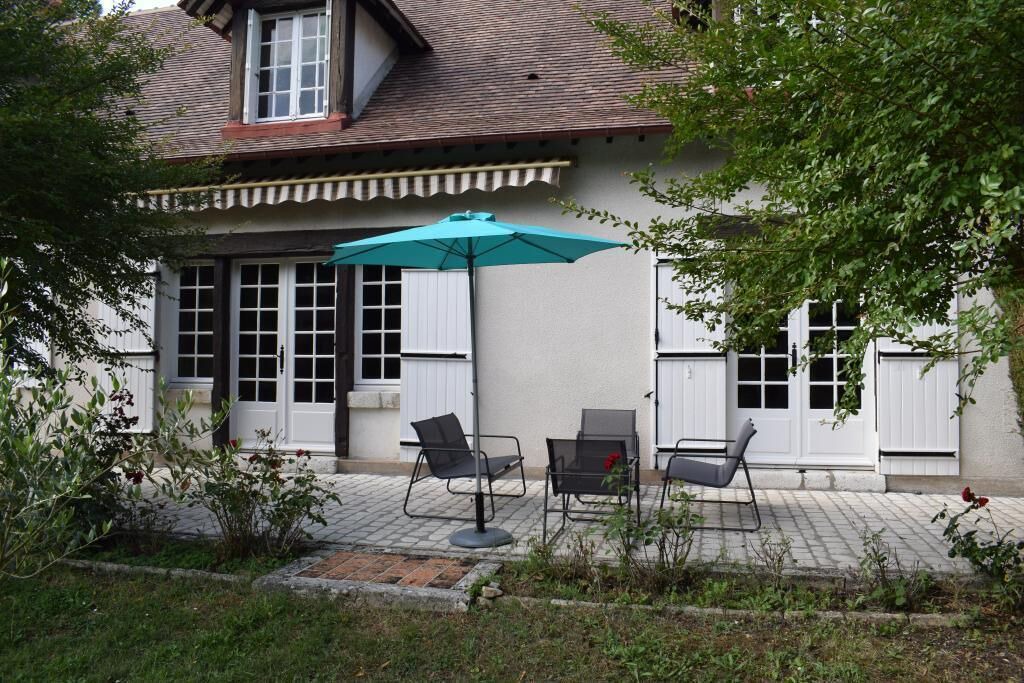 Photo of Outdoor in Huisseau-sur-Mauves