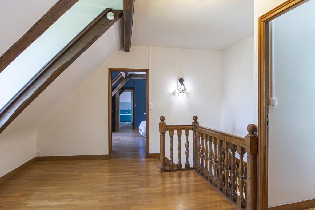 Photo of Others in Huisseau-sur-Mauves