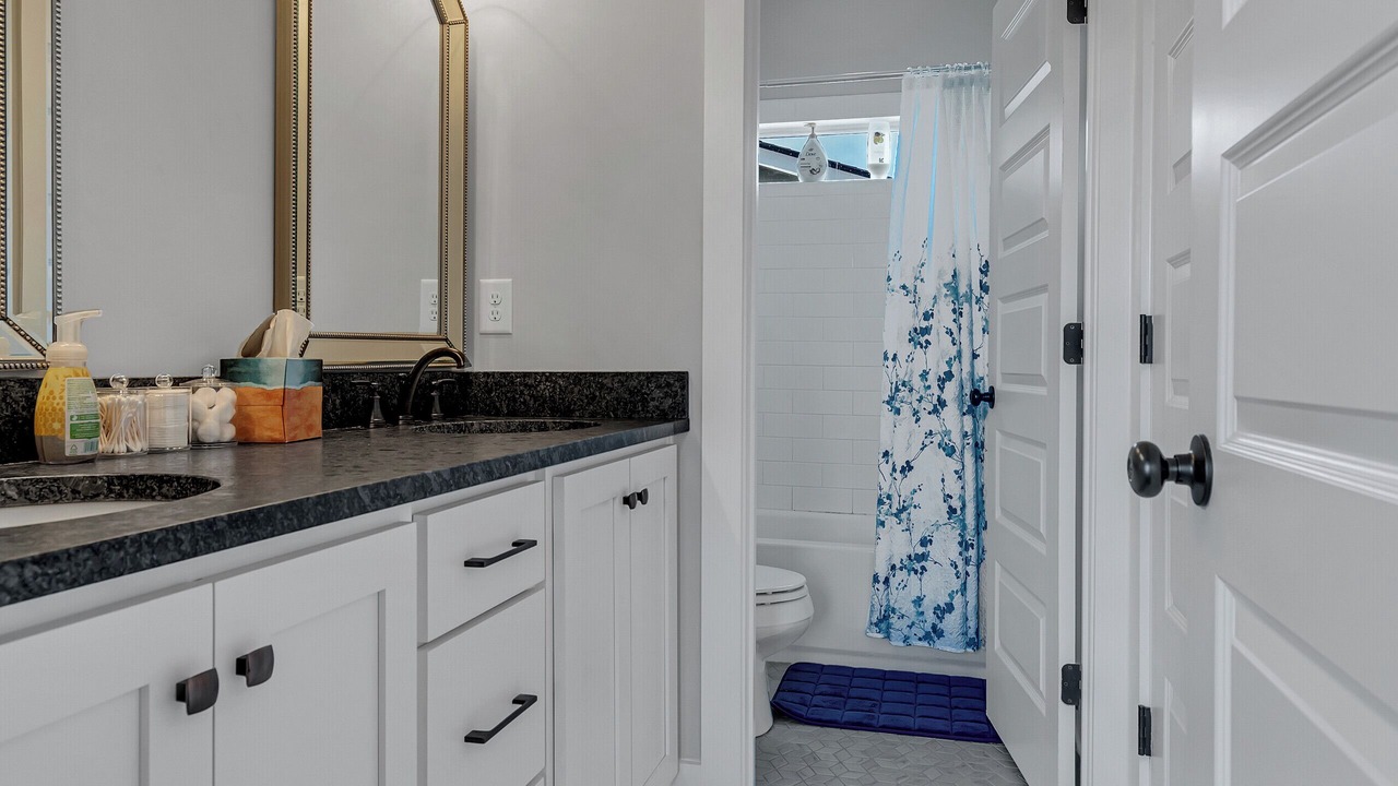 Photo of Bathroom in Hope Gardens