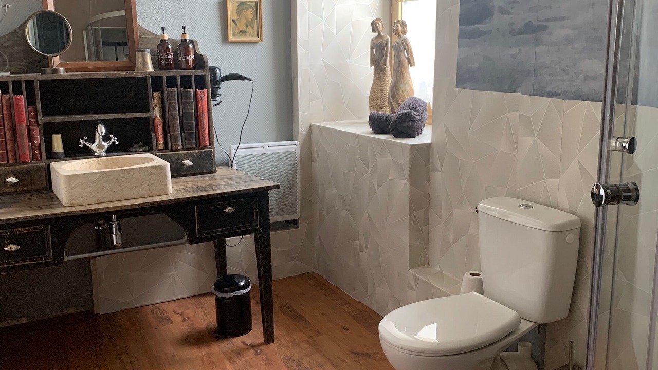 Photo of Bathroom in Loguivy-Plougras