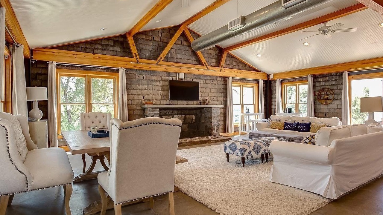 Photo of Livingroom in Mineral Wells