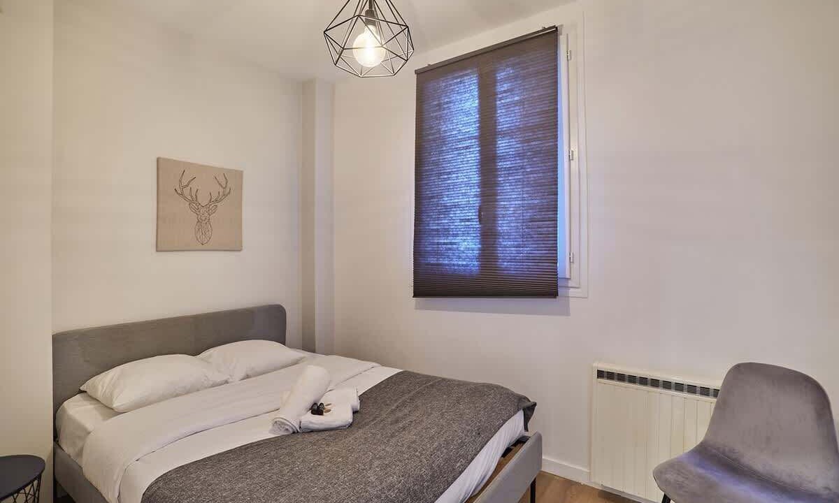 Photo of Bedroom in Saint-Lambert