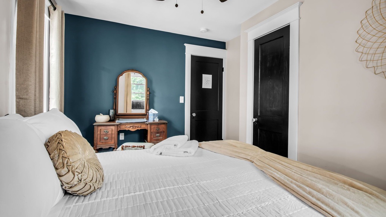 Photo of Bedroom in Buffalo