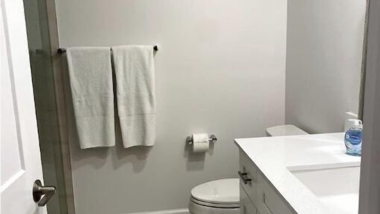 Photo of Bathroom in Wesley Chapel