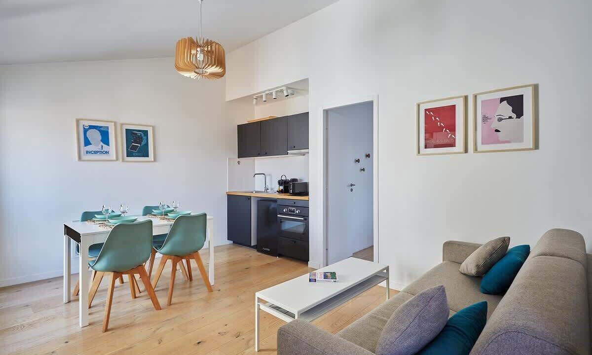 Photo of Others in Silly-Gallieni