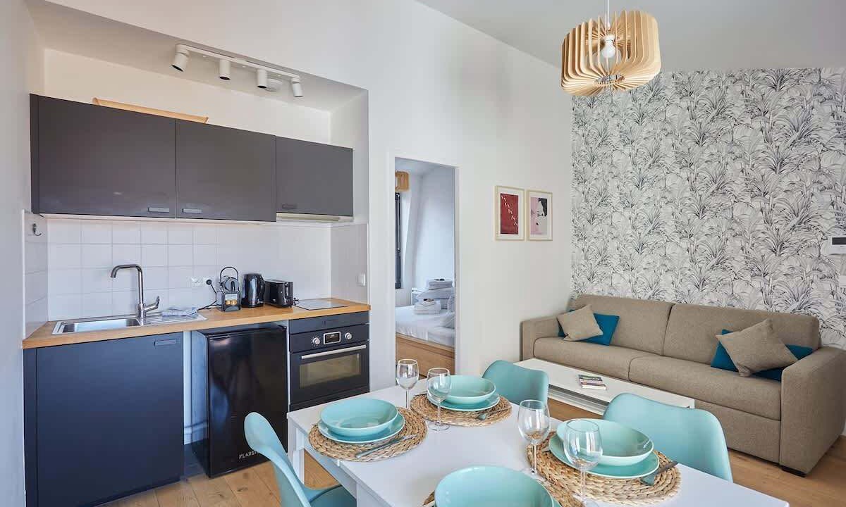 Photo of Others in Silly-Gallieni