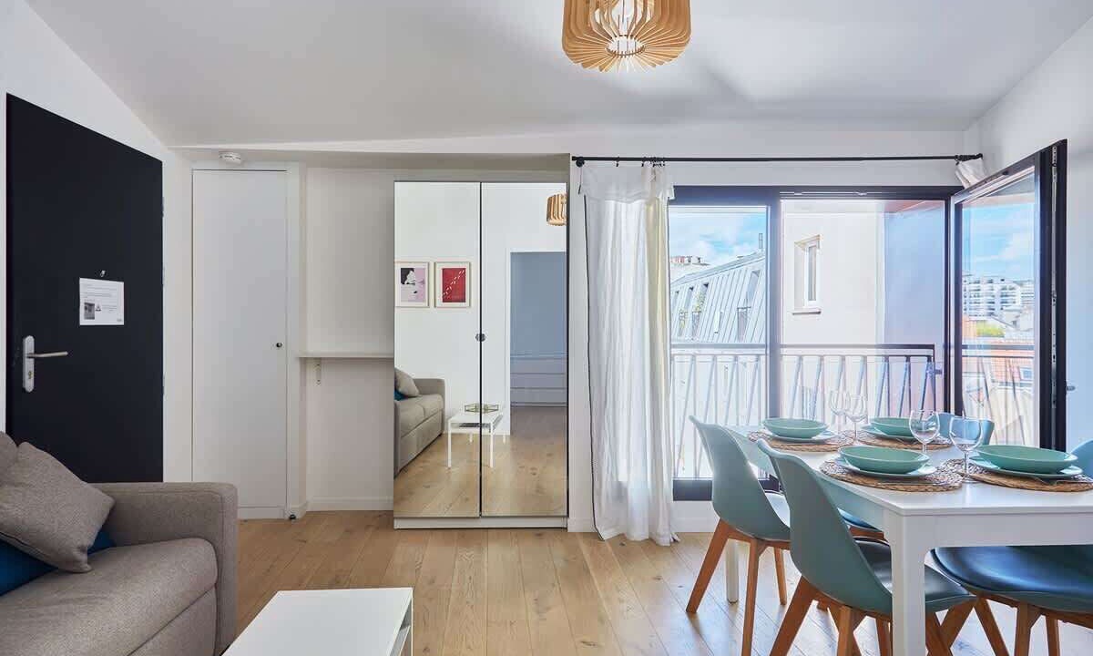 Photo of Others in Silly-Gallieni