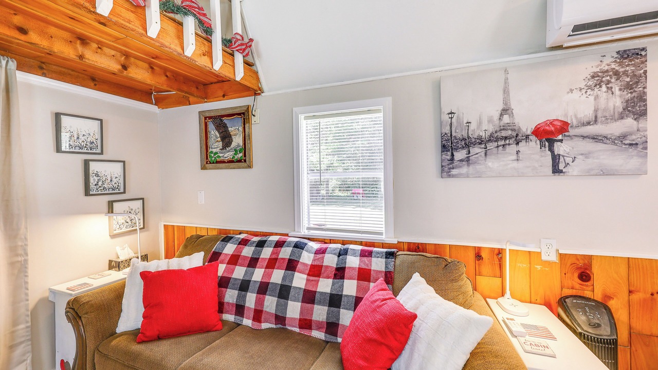 Photo of Livingroom in Paris