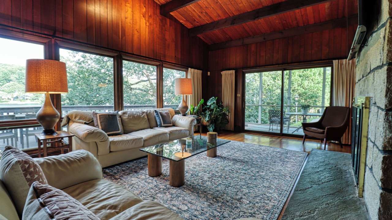 Photo of Livingroom in New Milford