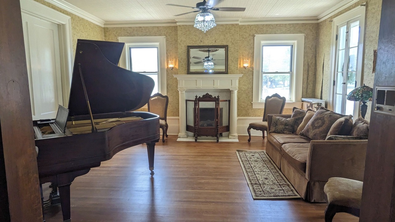 Photo of Livingroom in Louisiana