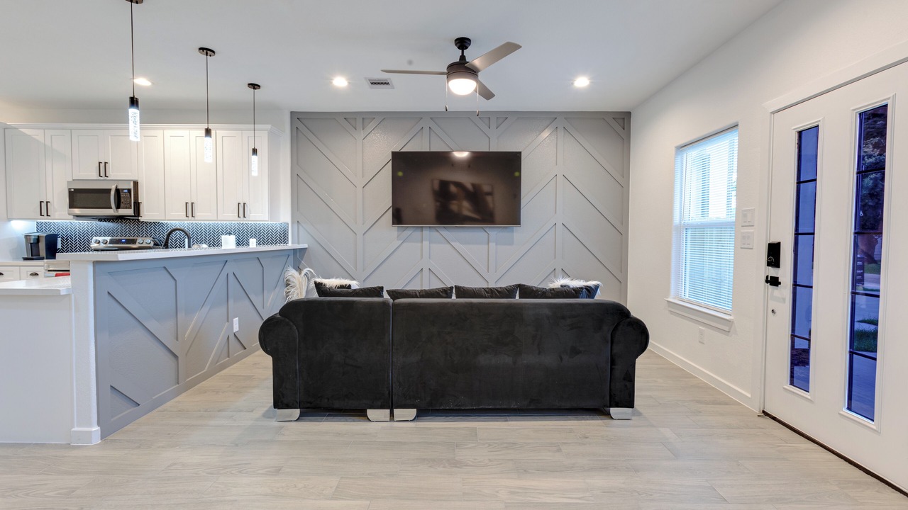Photo of Livingroom in Foster Place