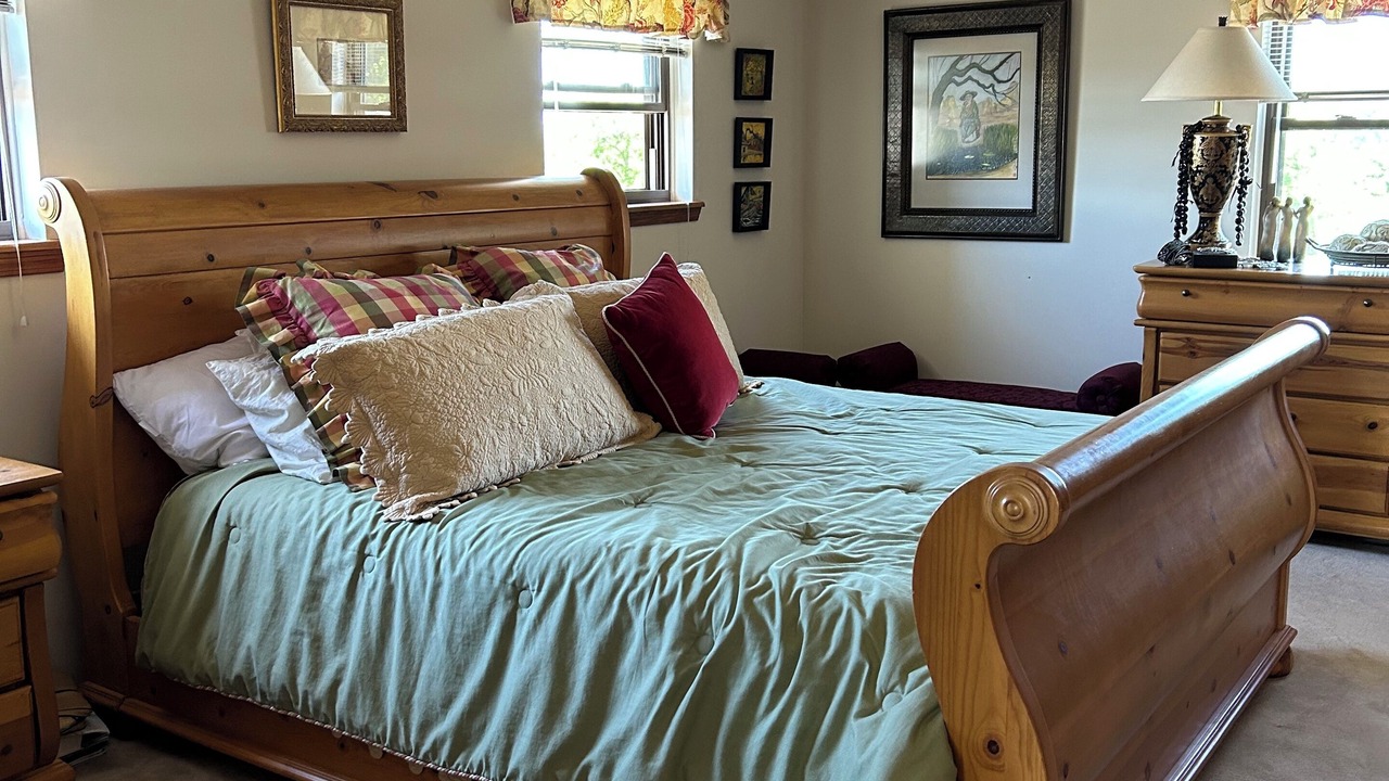 Photo of Bedroom in Center Ridge