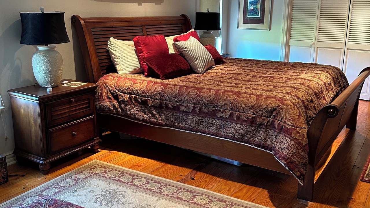 Photo of Bedroom in Center Ridge