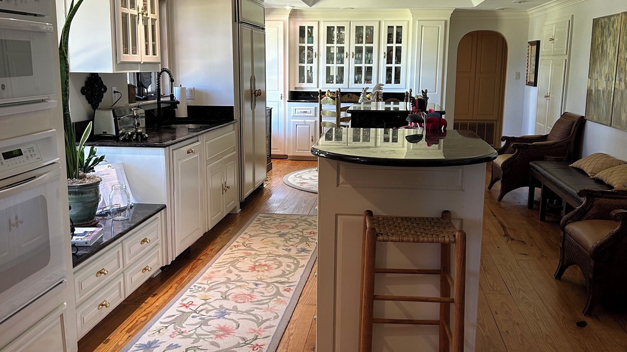 Photo of Kitchen in Center Ridge