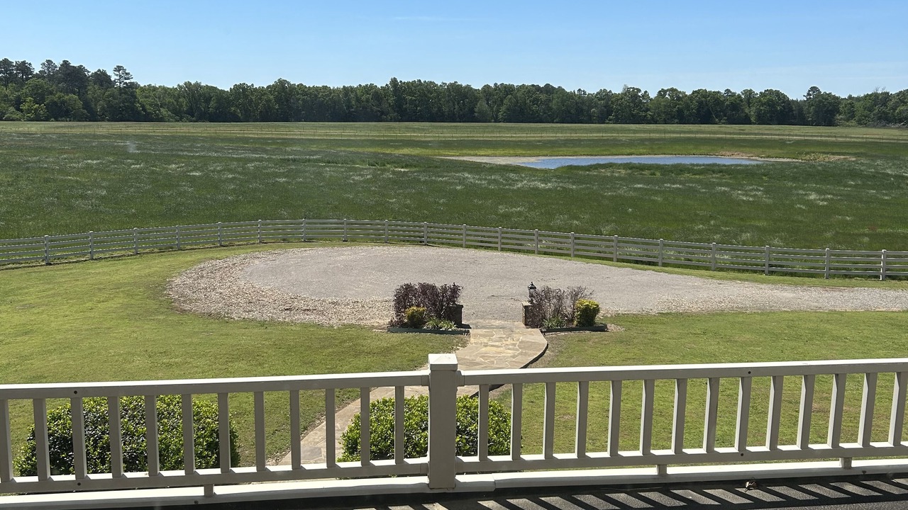 Photo of Outdoor in Center Ridge