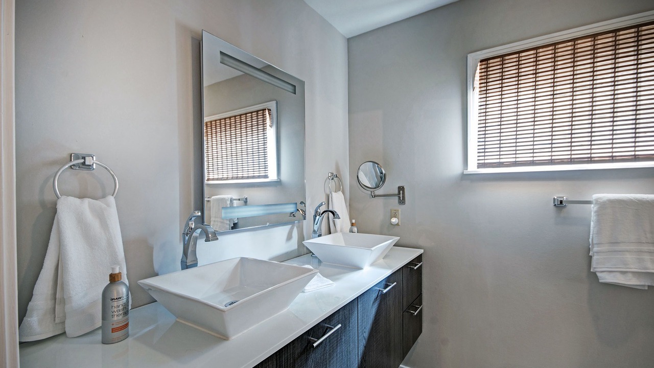 Photo of Bathroom in Tougaloo