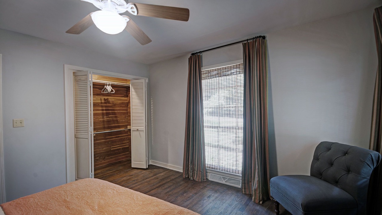 Photo of Bedroom in Tougaloo