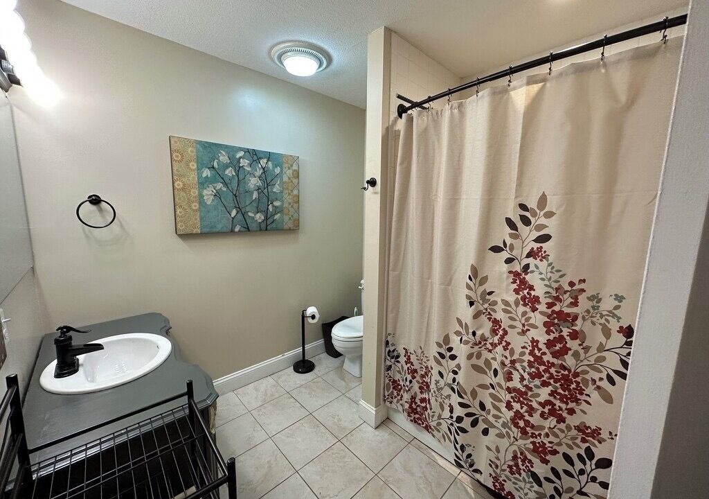 Photo of Bathroom in Pine Knot