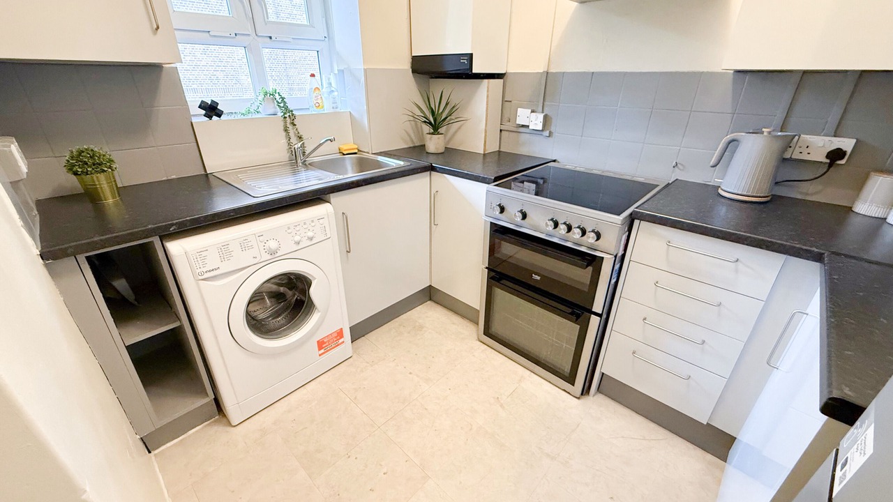 Photo of Kitchen in White City