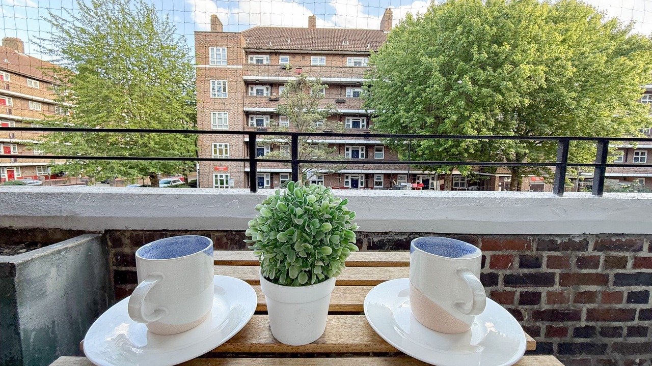 Photo of Outdoor in White City