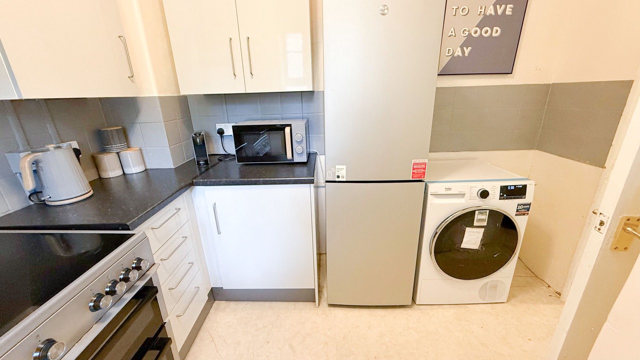 Photo of Kitchen in White City