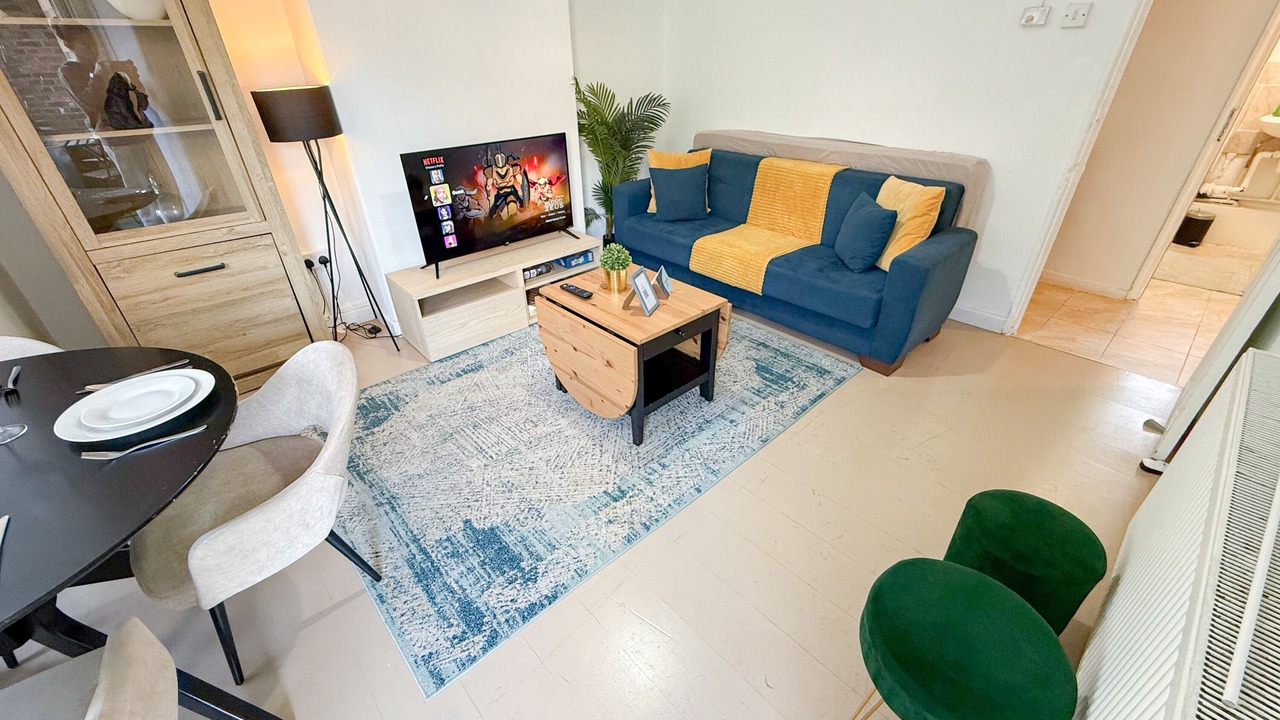 Photo of Livingroom in White City