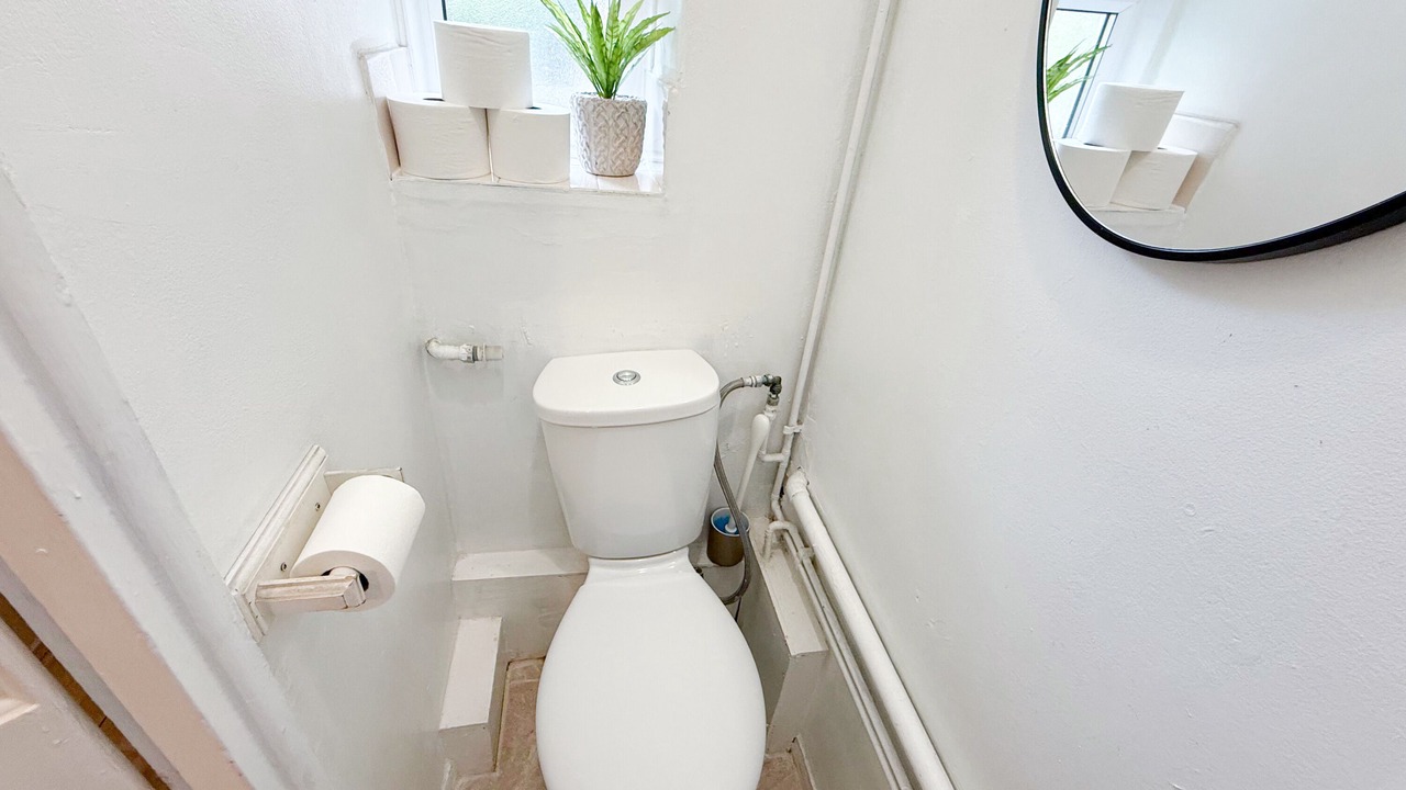 Photo of Bathroom in White City