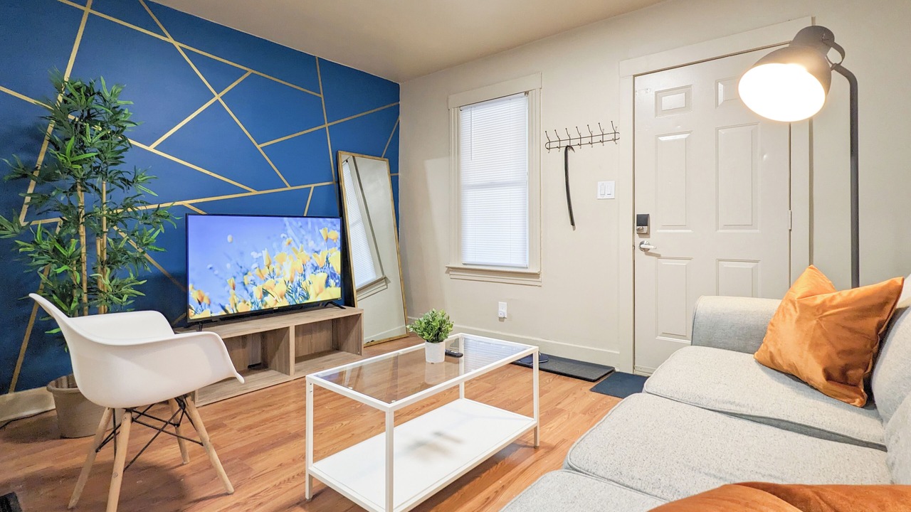 Photo of Livingroom in East Windsor