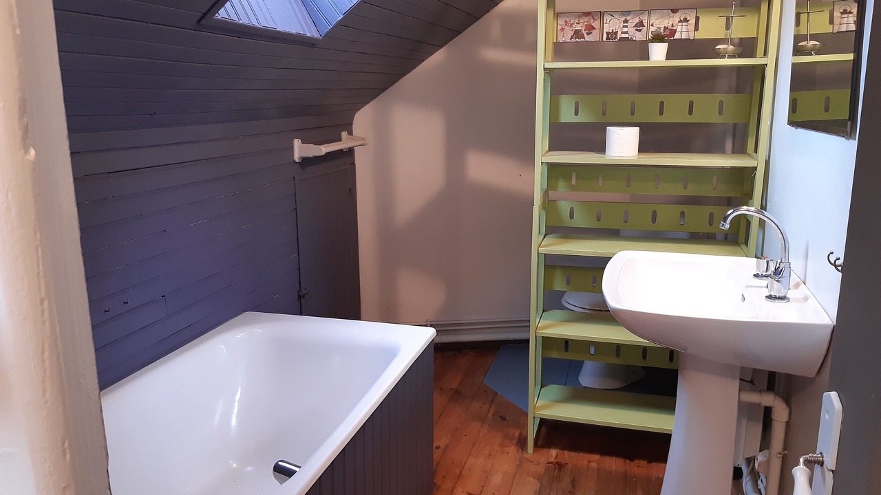 Photo of Bathroom in Plougonver