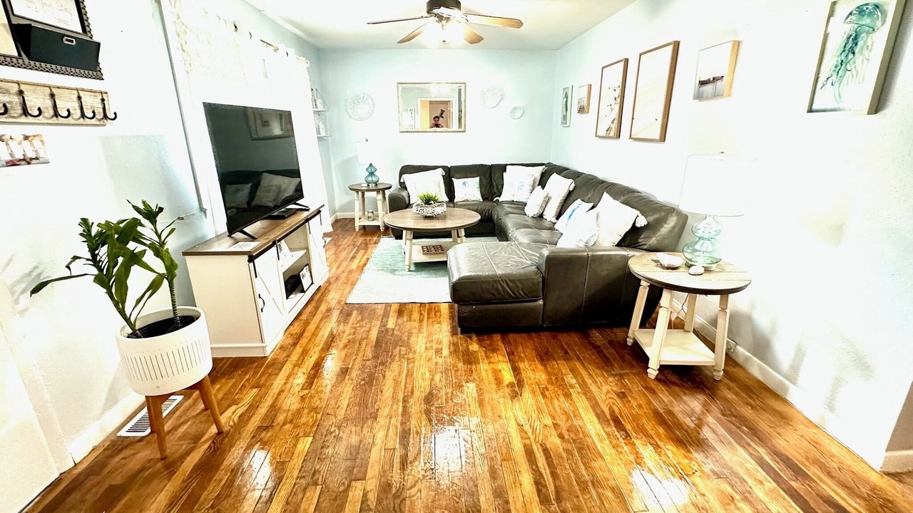 Photo of Livingroom in Northwest