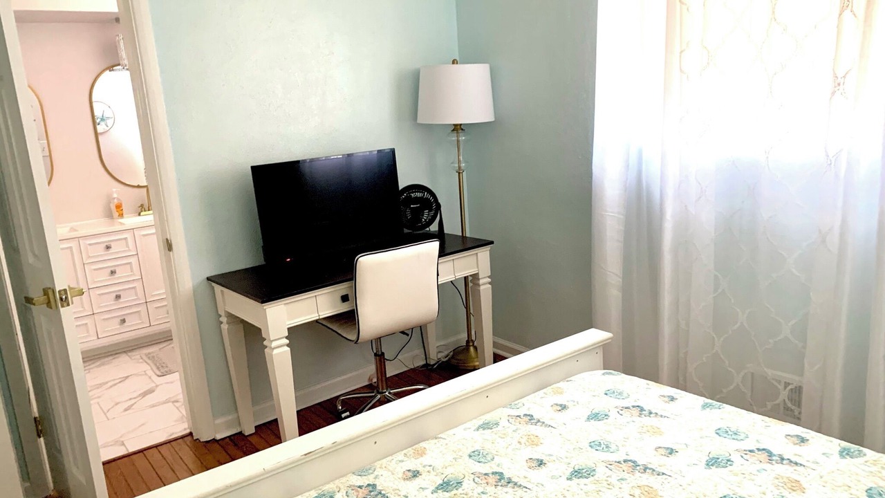 Photo of Bedroom in Northwest