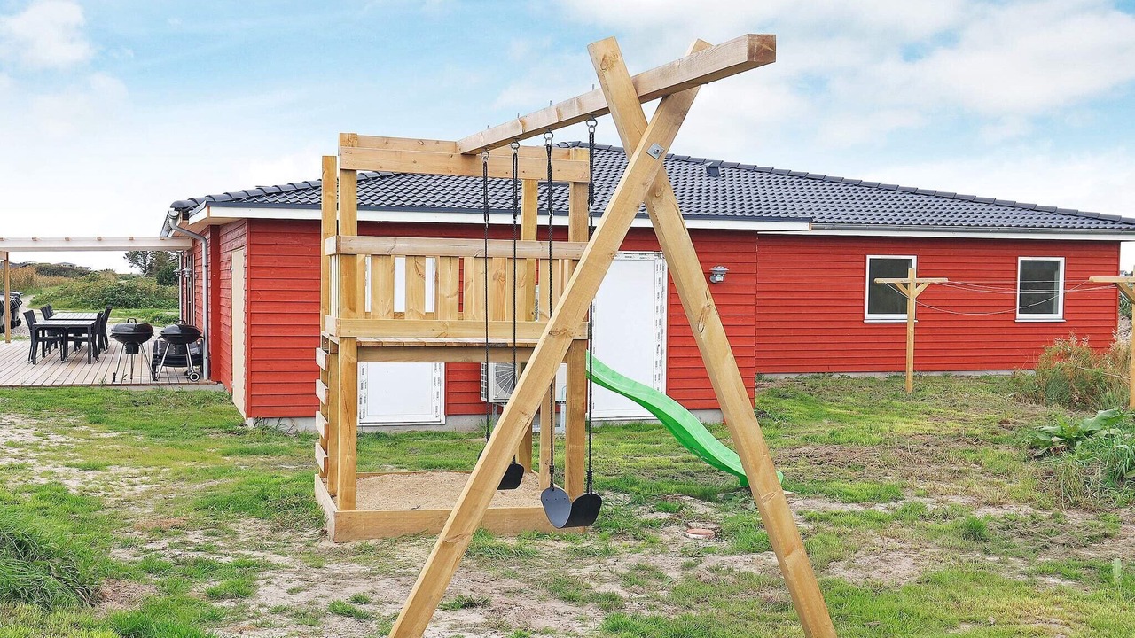 Photo of Others in Lokken