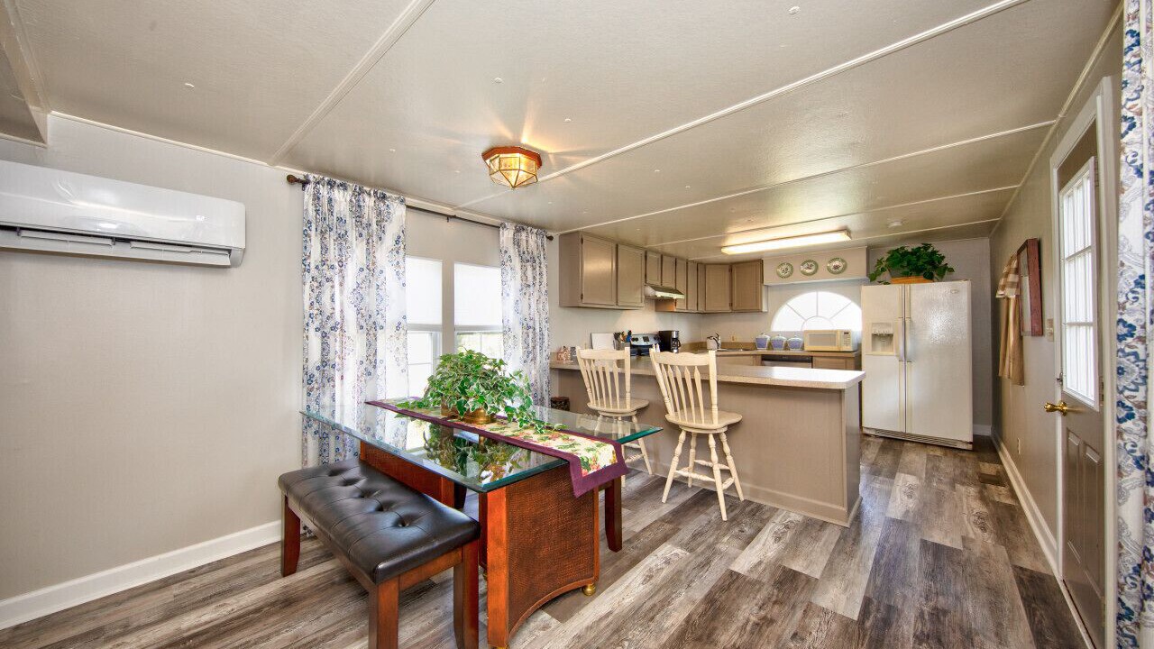 Photo of Others in Bel Air