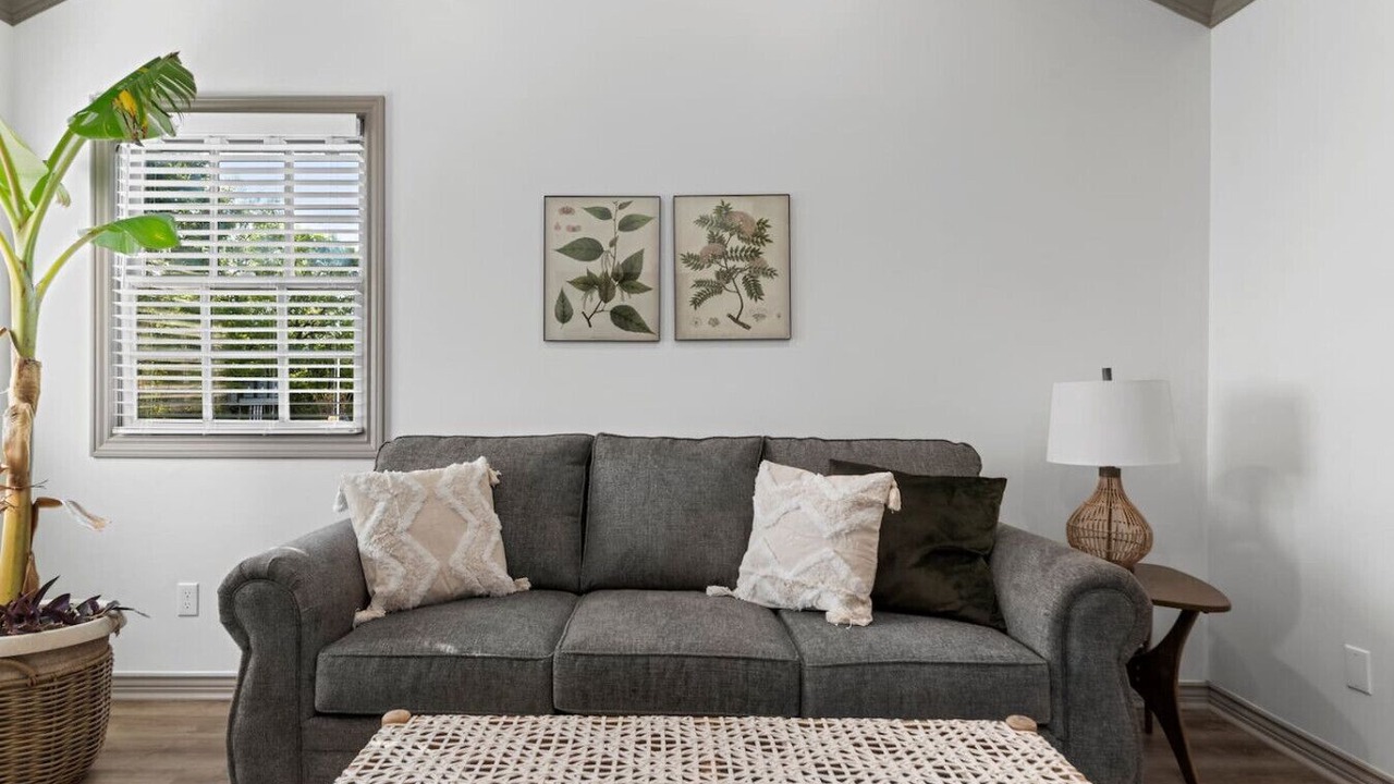 Photo of Livingroom in Ramona