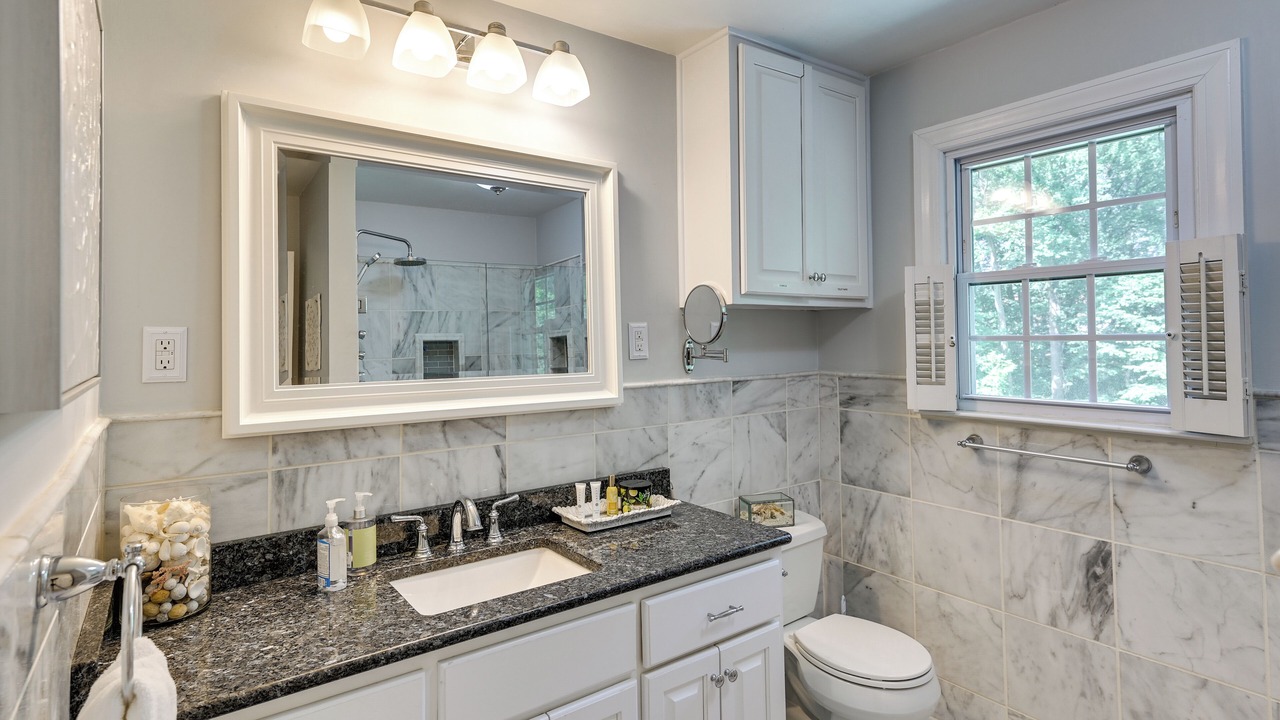 Photo of Bathroom in Martinsville