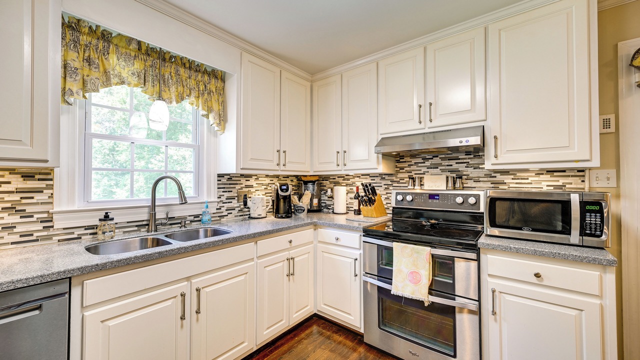 Photo of Kitchen in Martinsville