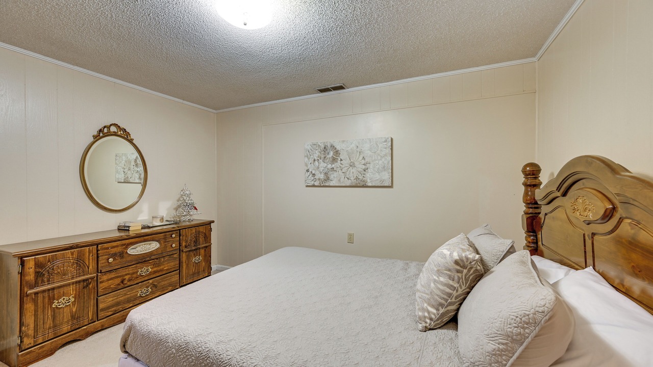 Photo of Bedroom in Martinsville