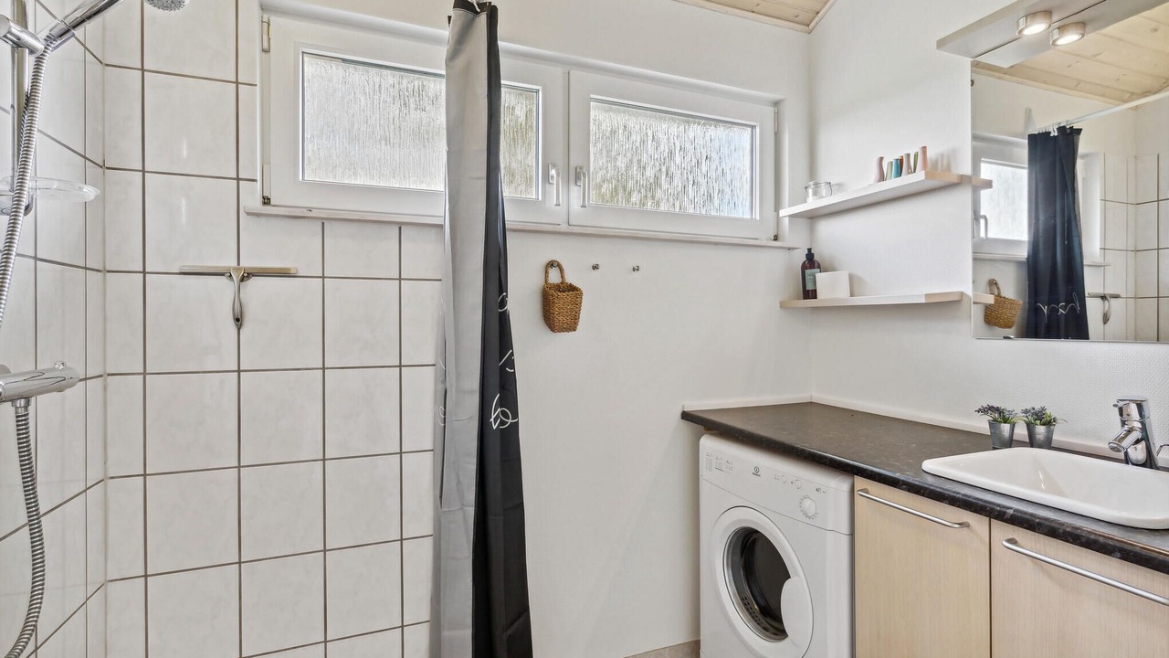 Photo of Bathroom in Hvalpsund