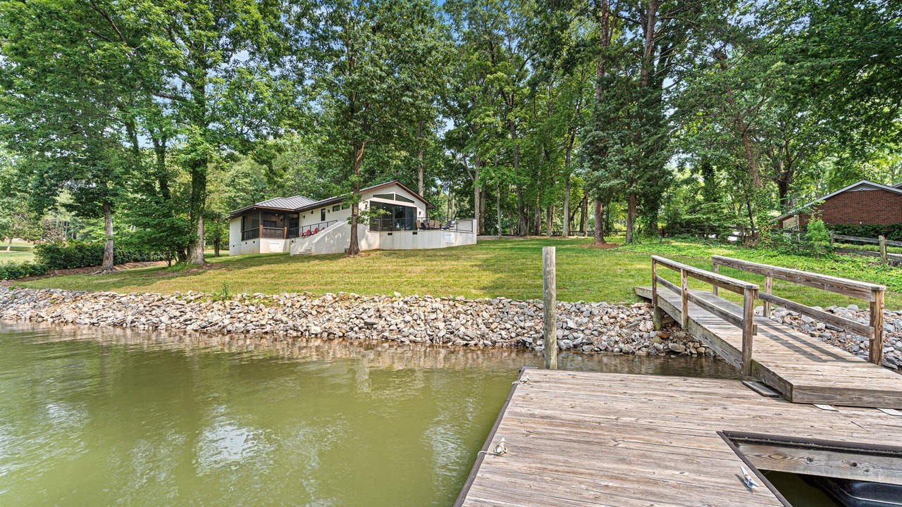 Photo of Outdoor in Mayhew